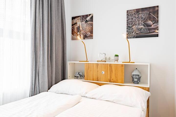 וינה Budget Rooms West With Shared Kitchen מראה חיצוני תמונה
