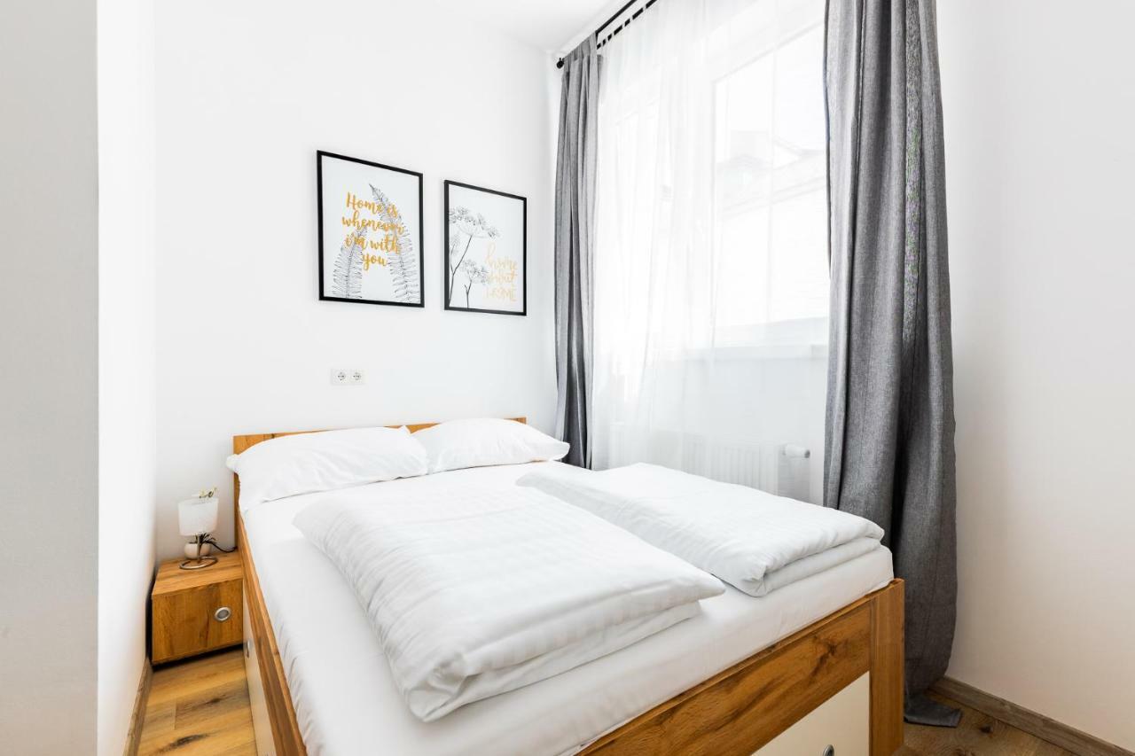 וינה Budget Rooms West With Shared Kitchen מראה חיצוני תמונה