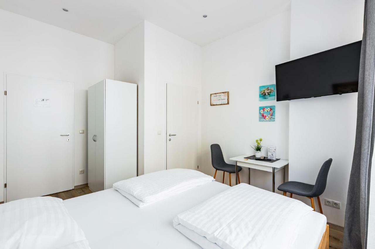 וינה Budget Rooms West With Shared Kitchen מראה חיצוני תמונה